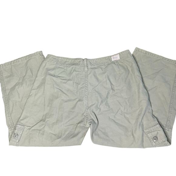Levi’s Green Cargo Cropped Pants Size 6 - Picture 2 of 7